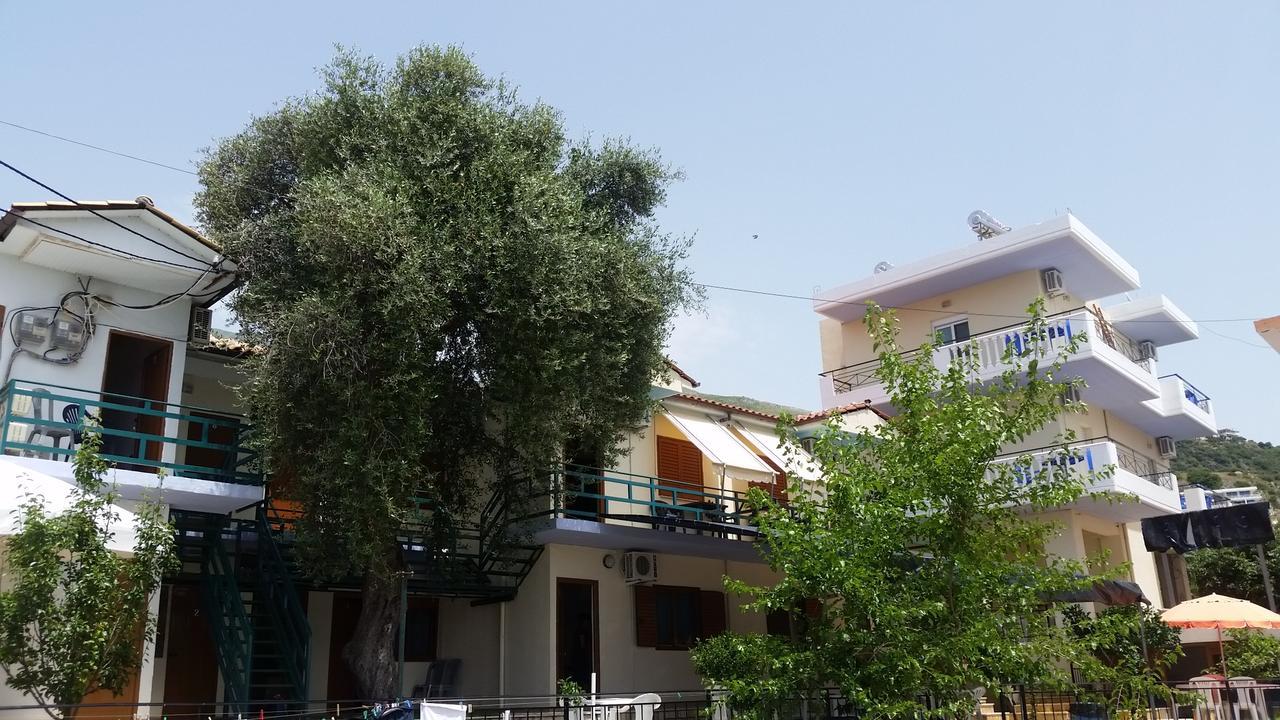 Mehilli Hotel Dhermi Exterior photo