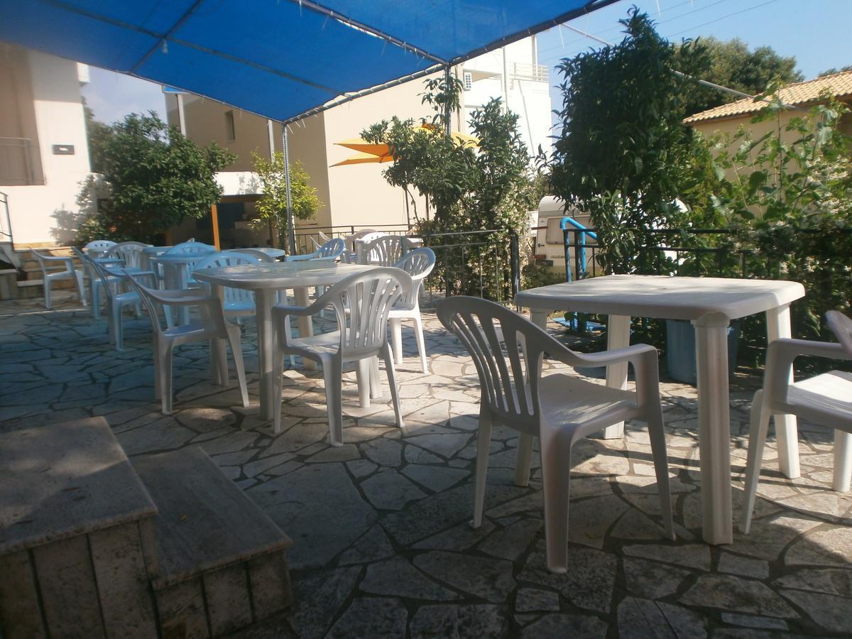 Mehilli Hotel Dhermi Exterior photo